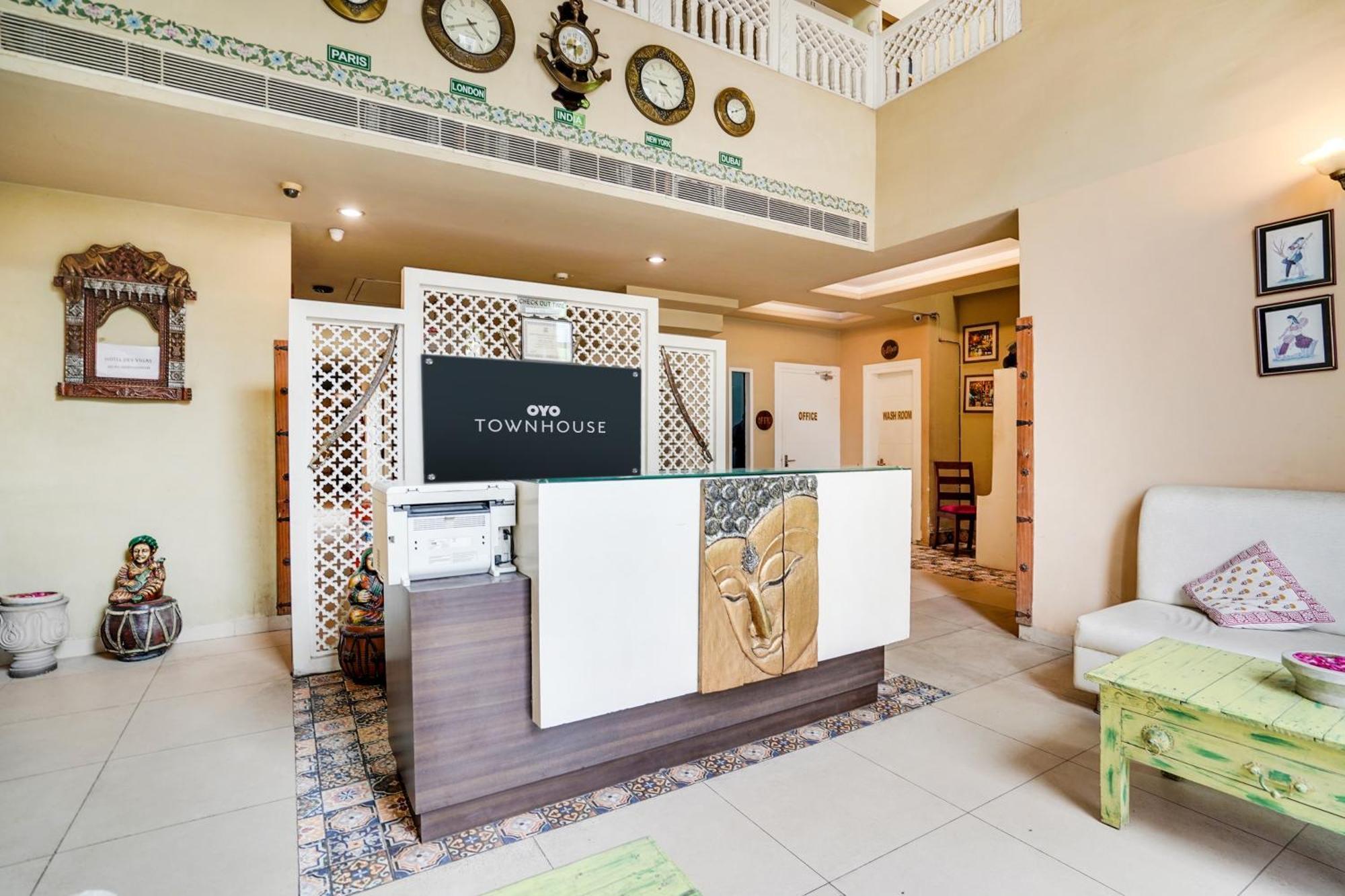 Super Townhouse Mansarovar Near Metro Station Hotel